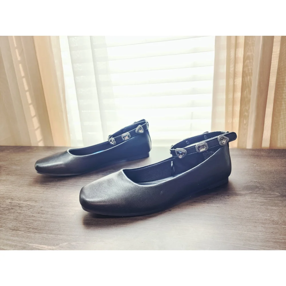 Seychelles Women Embellished Ballet Flats Moccasins - 7 WIDE - BLACK